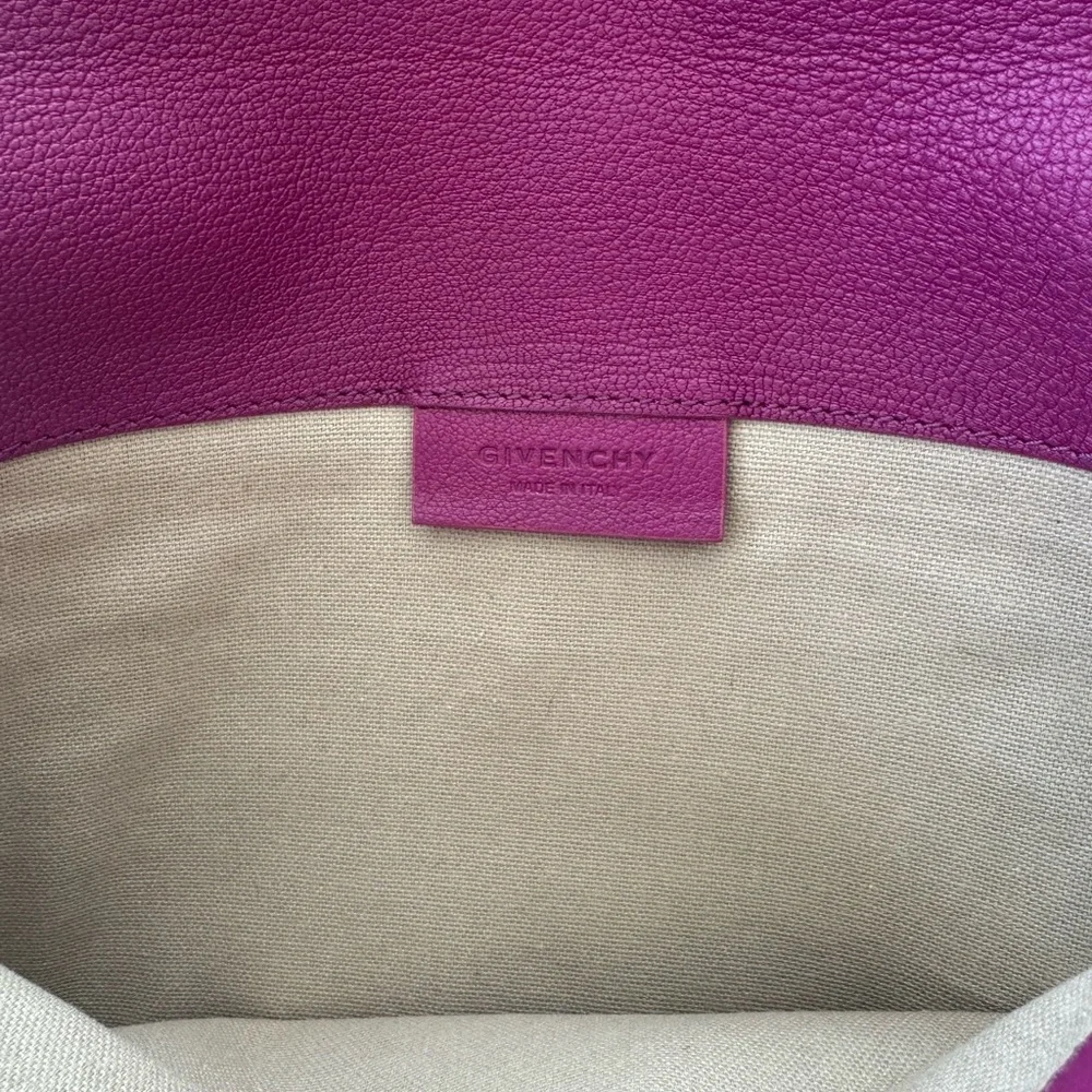 Givenchy chic magenta